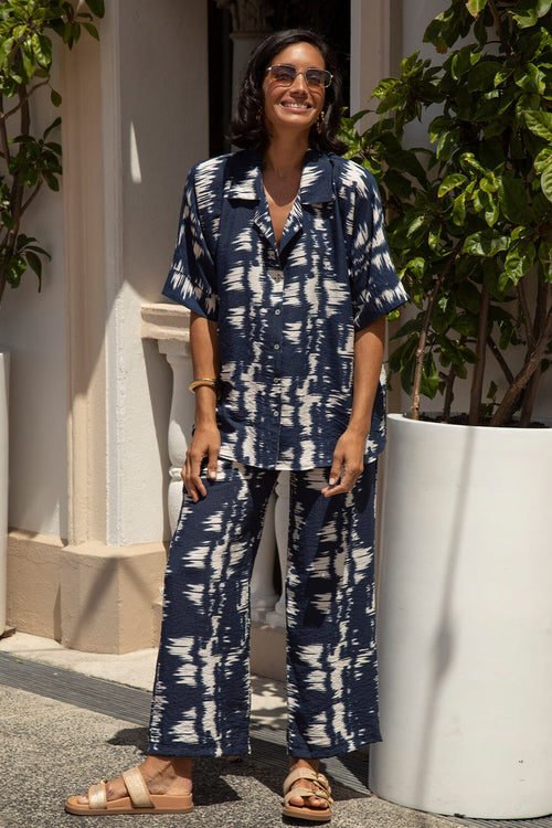 Campania Straight Leg Pants in Navy