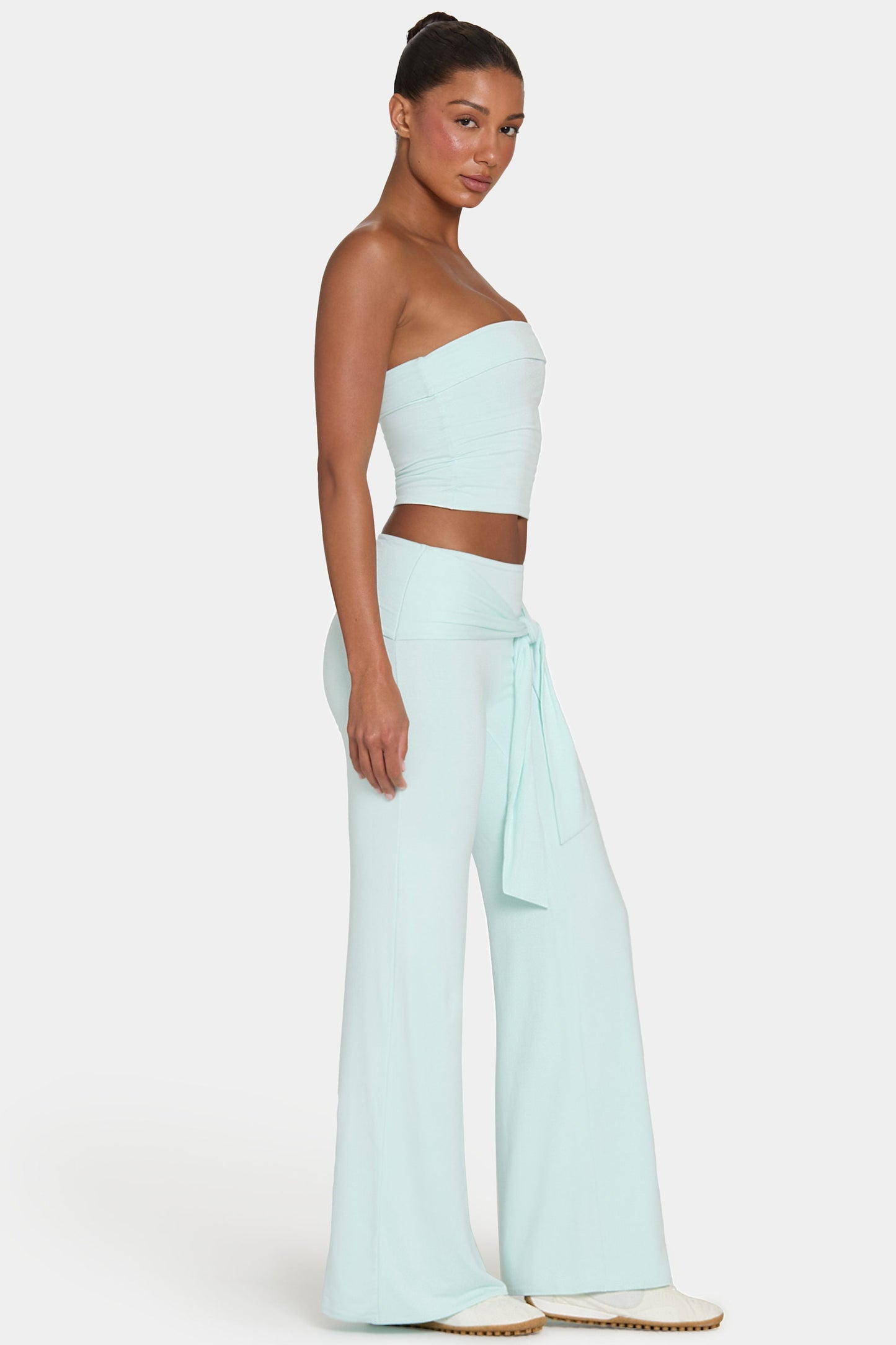 ButterCloud™ Tie-Waist Wide-Leg Trousers in Peppermint