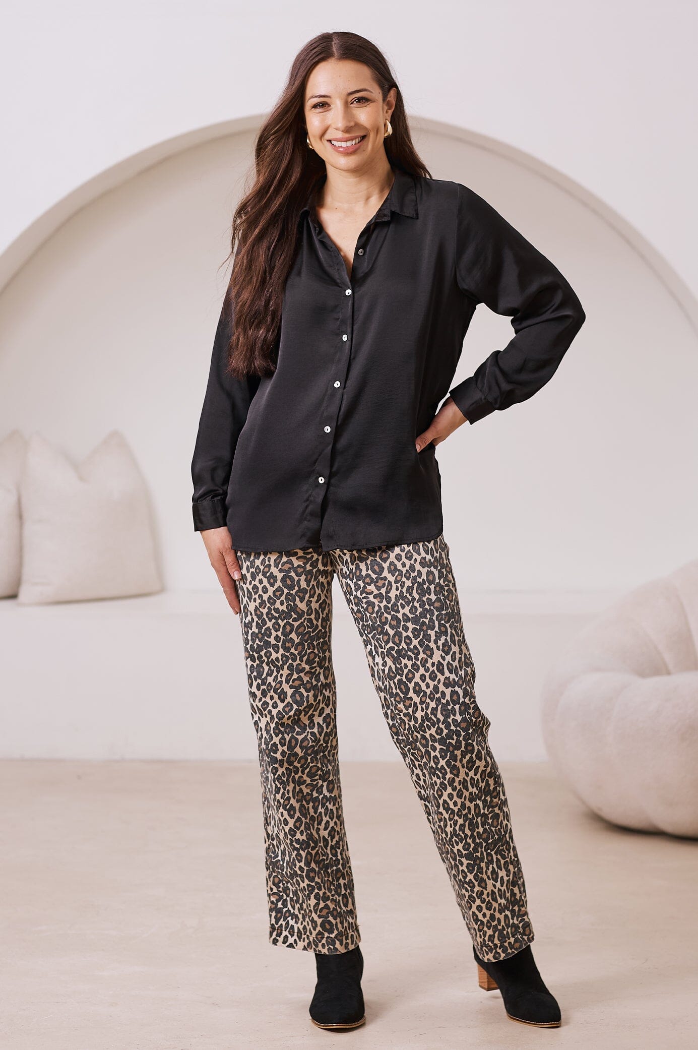 Briella Long Sleeve Collared Shirt Black