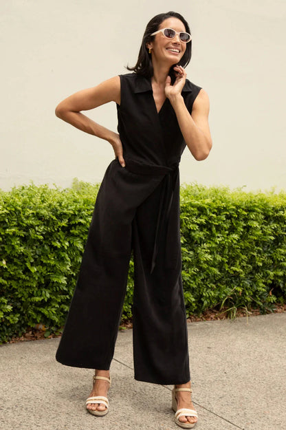 Alex Sleeveless Jumpsuit in Black
