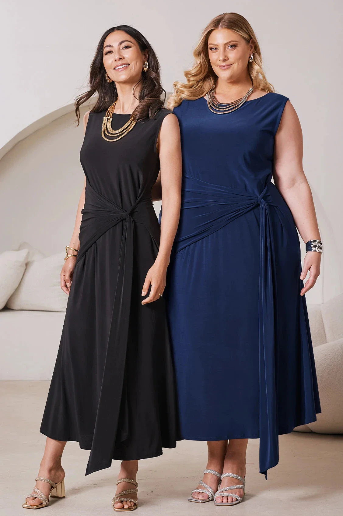 Angelica Sleeveless Midi Dress in Navy