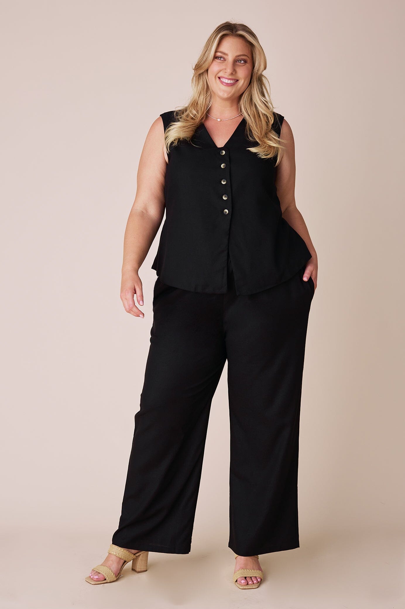 Jocelyn Vest Black