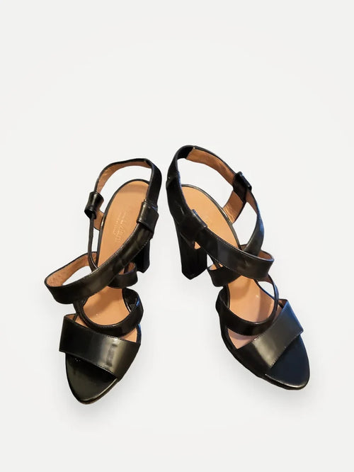 Max Mara-skinnklackar
