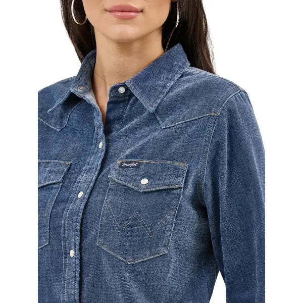 Wrangler Retro Women's Airy Vintage Cowboy Snap Shirt in Blue
